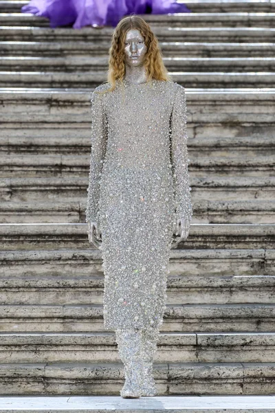 Look 37